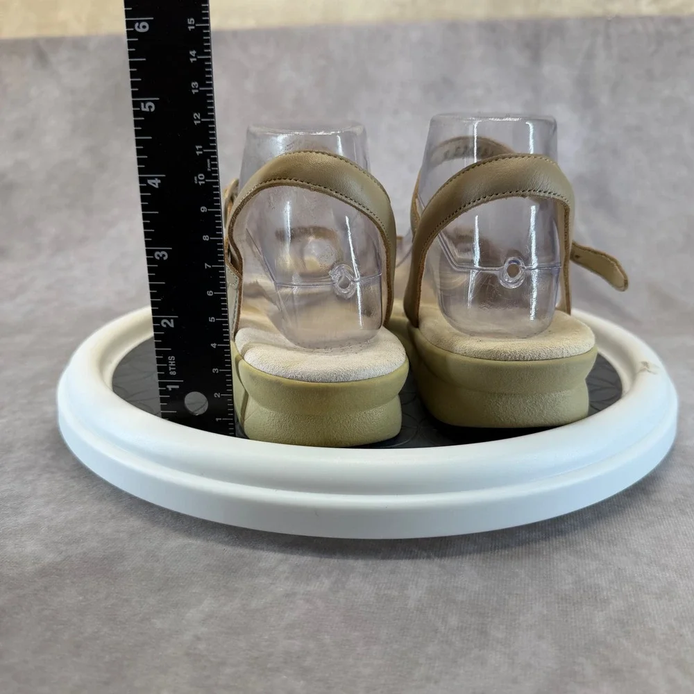 SAS Tripad Comfort Sandals Women 9.5 N Tan Leather Laser Cut Strappy Wedge